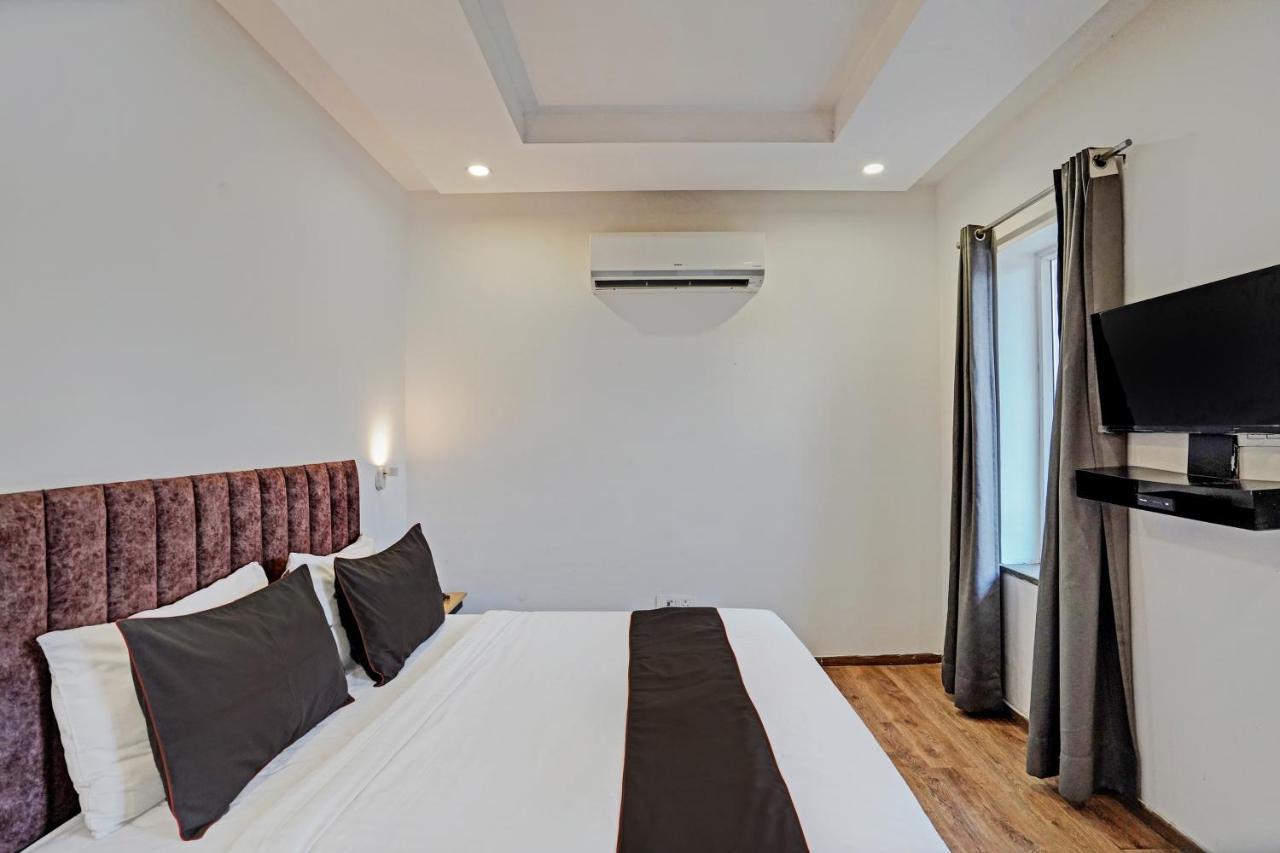Super Townhouse Sector 57 Near Bestech Central Square Mall Ґурґаон Екстер'єр фото