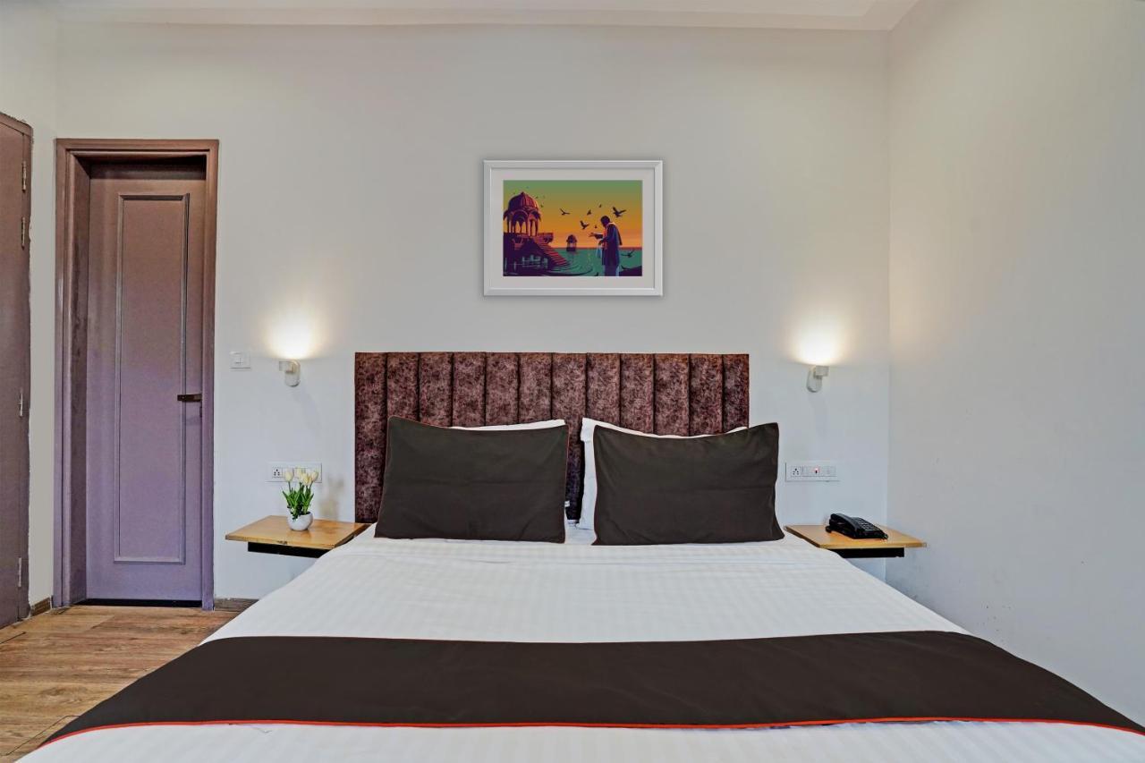 Super Townhouse Sector 57 Near Bestech Central Square Mall Ґурґаон Екстер'єр фото
