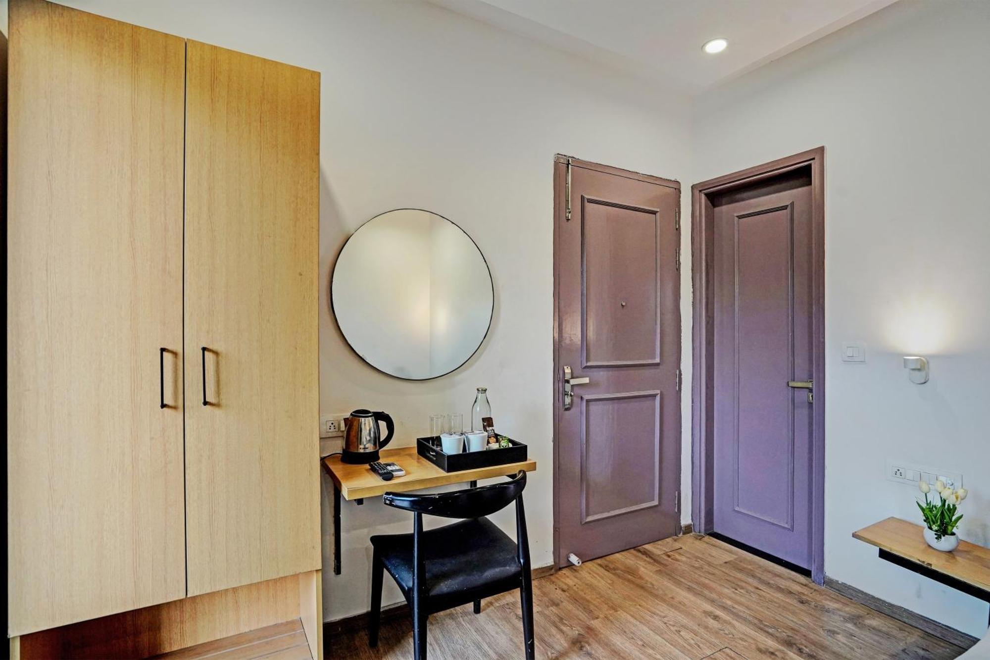 Super Townhouse Sector 57 Near Bestech Central Square Mall Ґурґаон Екстер'єр фото