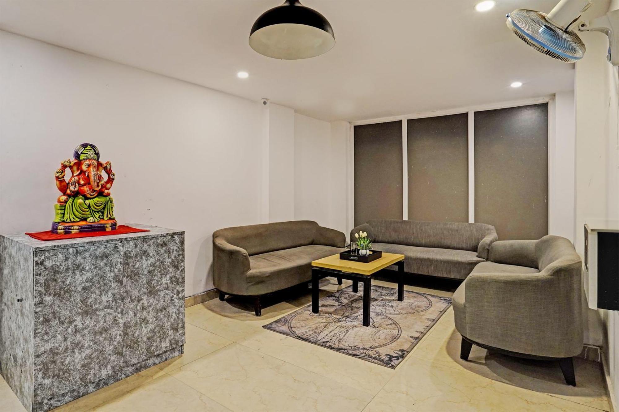 Super Townhouse Sector 57 Near Bestech Central Square Mall Ґурґаон Екстер'єр фото